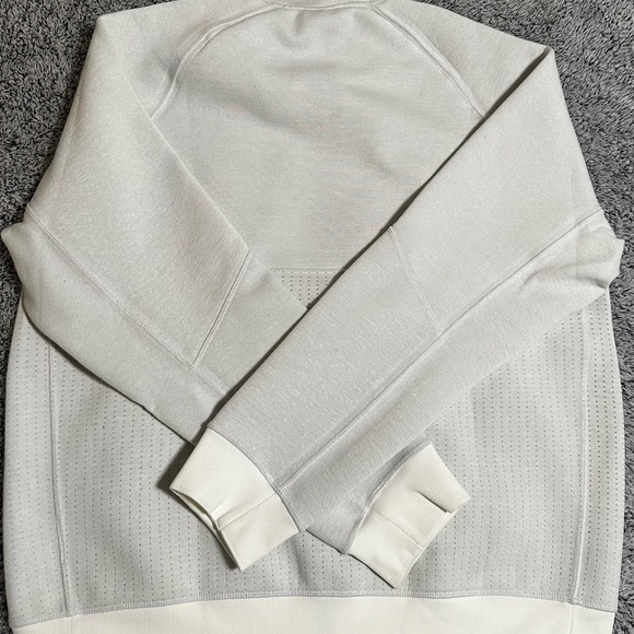 Nike MENS Sweater jacket…never been worn…Brand new…. - Picture 4 of 8